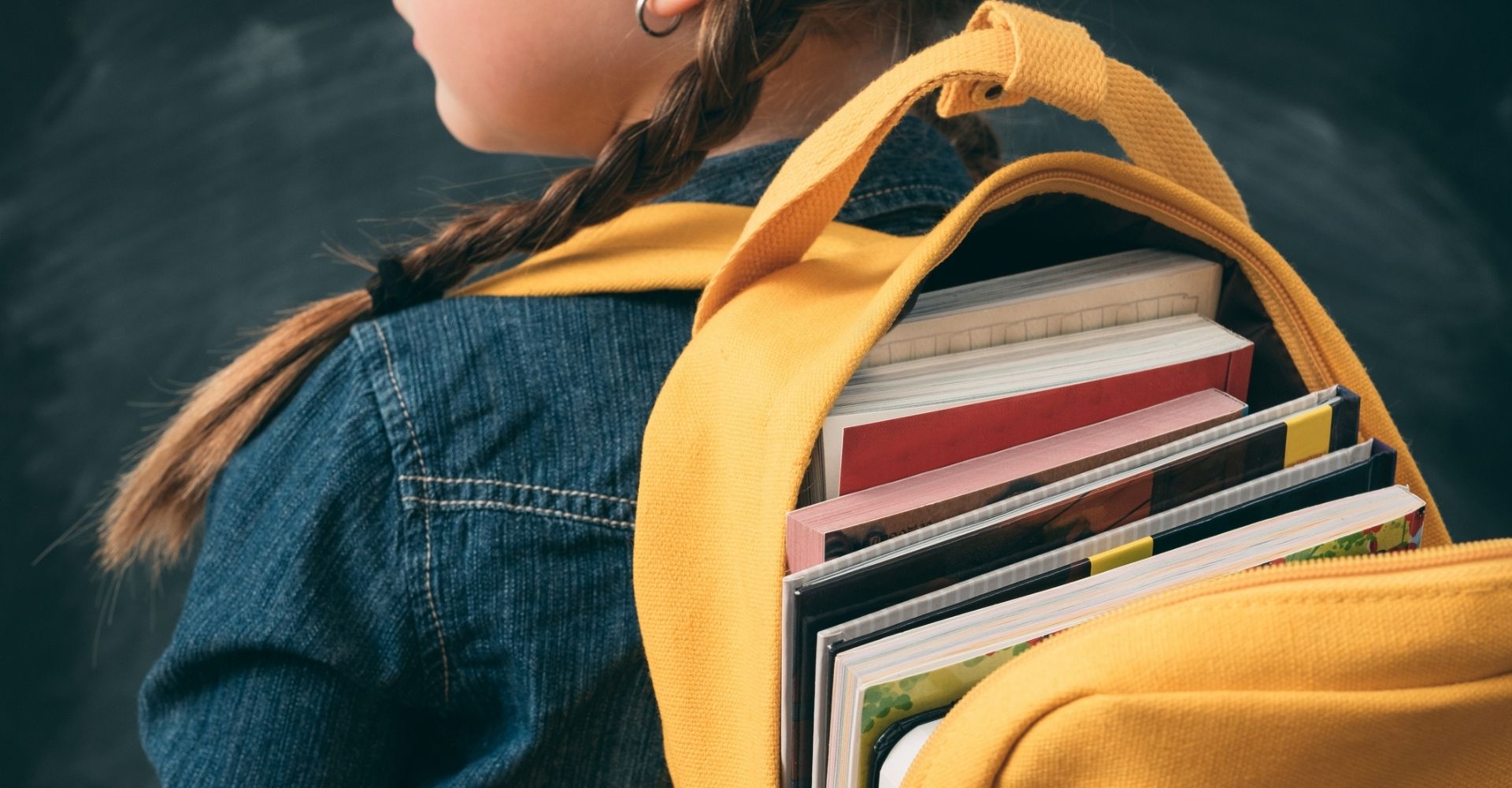 Libri scolastici nuovi e usati: guida all'acquisto nelle librerie e online per l'anno 2026/2027