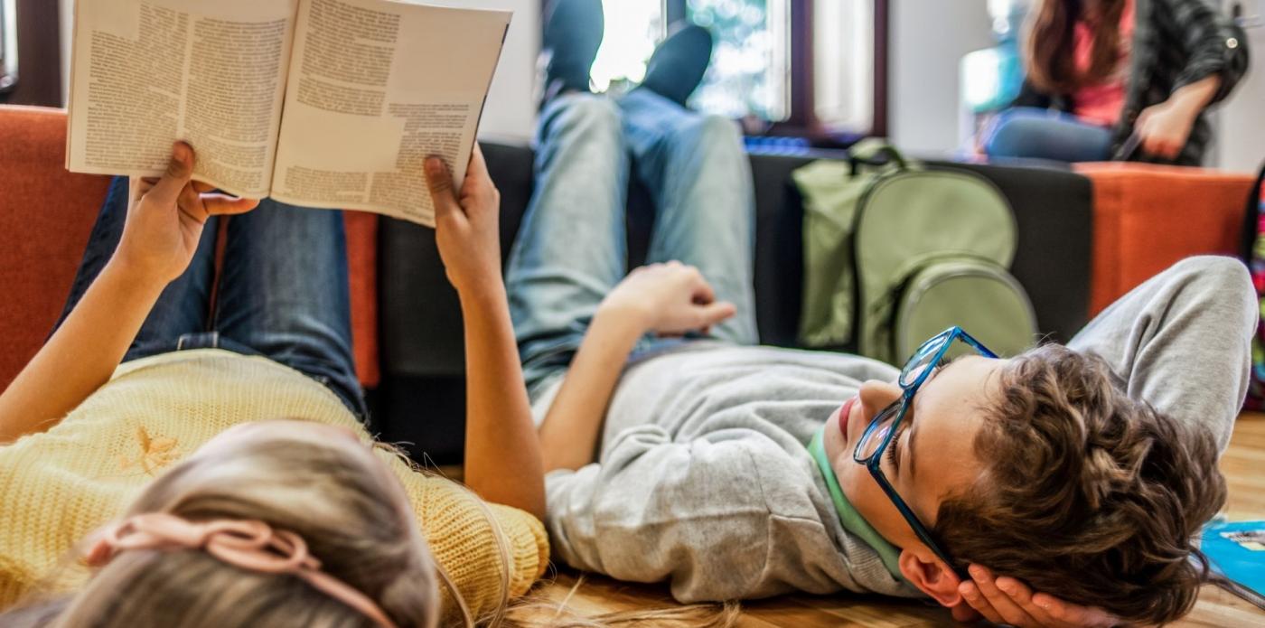 bambini, studio, scuola, libri, libro, bambina, bambino, lettura, leggere, ragazzi