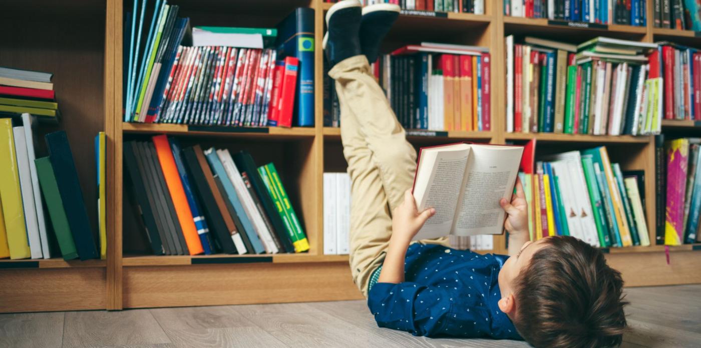 bambino, studio, scuola, libri, libro, libreria, bambini, ragazzo, lettura, leggere, ragazzi