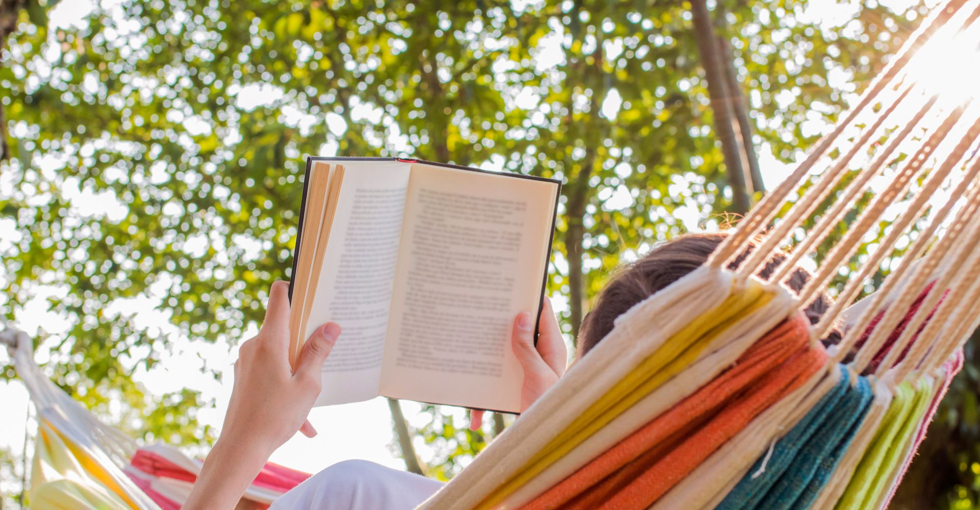 Libri per chi d'estate resta in città, tra romanzi e racconti di ieri e di oggi