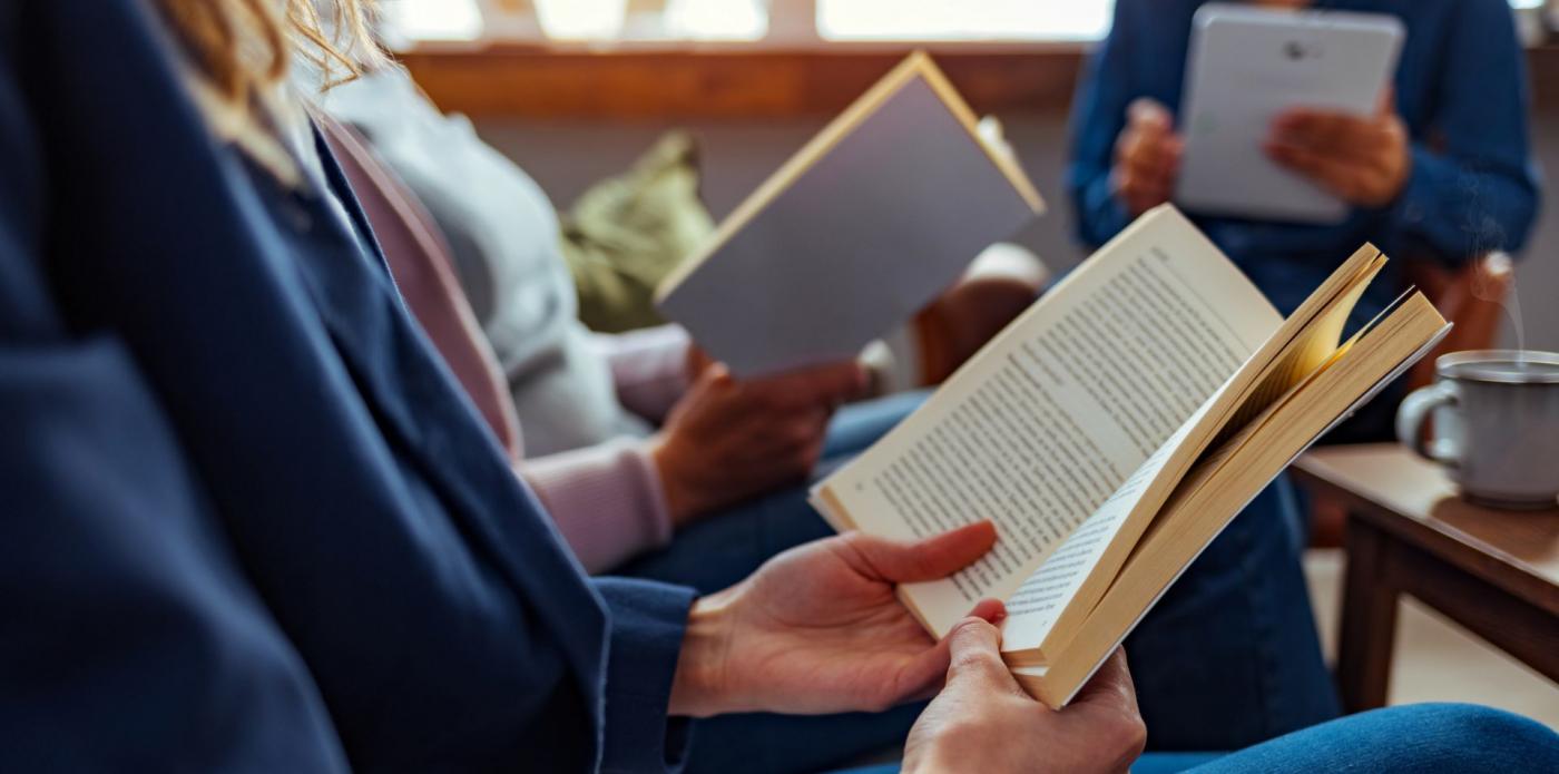 libri, libro, estate, lettura, gruppo di lettura, gdl, biblioteca, salotto letterario
