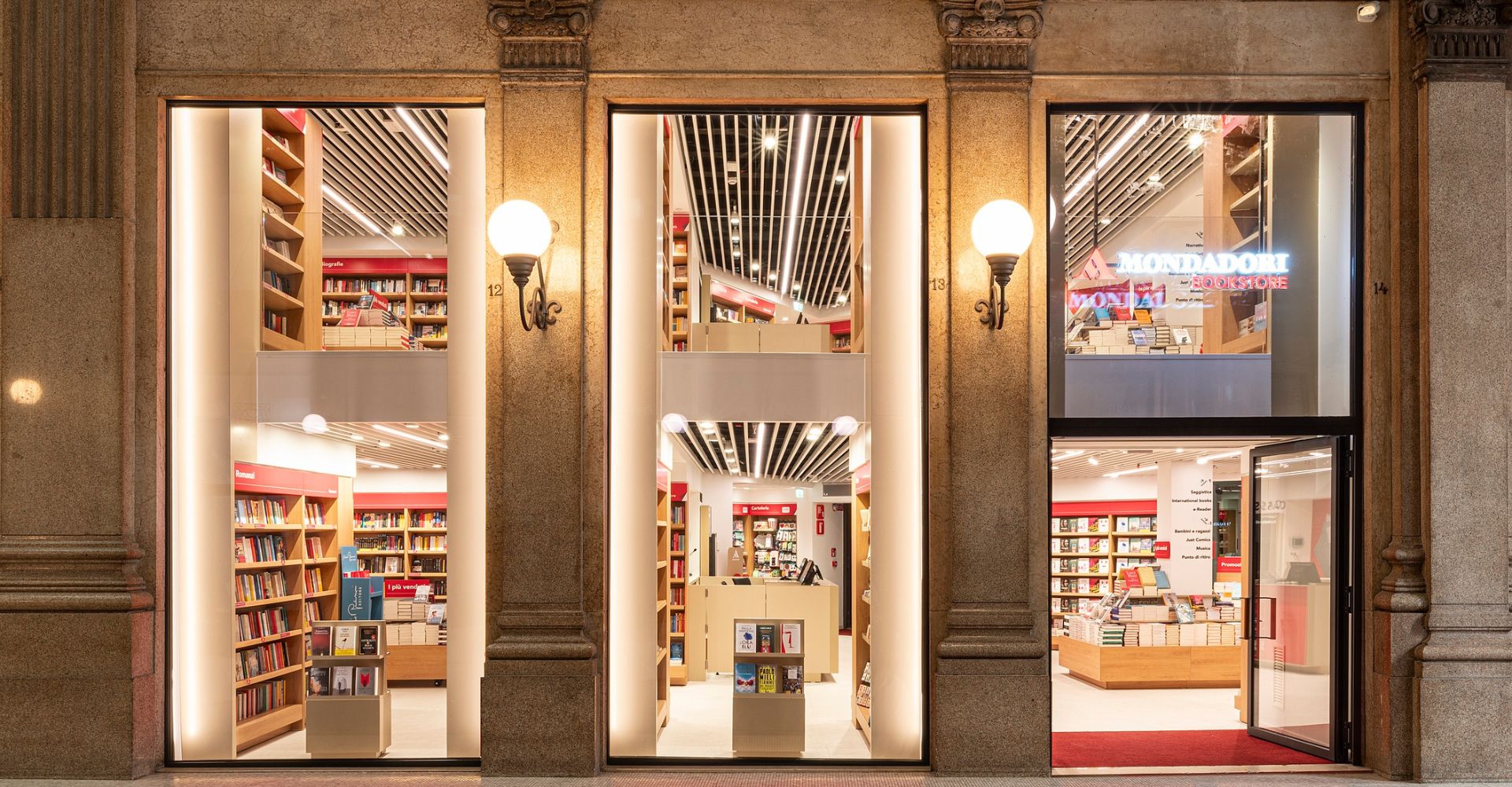 Mondadori Bookstore Galleria Alberto Sordi Roma