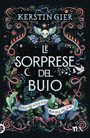 Le sorprese del buio è uno dei libri da febbre perfetti per staccare la mente e viaggiare con la fantasia