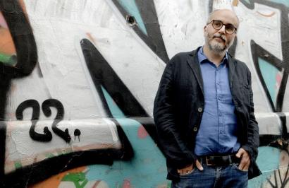 Christian Raimo sospeso dall'insegnamento a scuola dopo le critiche al ministro Valditara