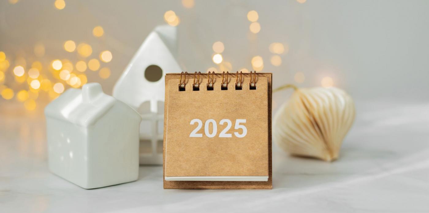 Un anno tra le pagine con ilLibraio.it scarica gratis il calendario letterario 2025