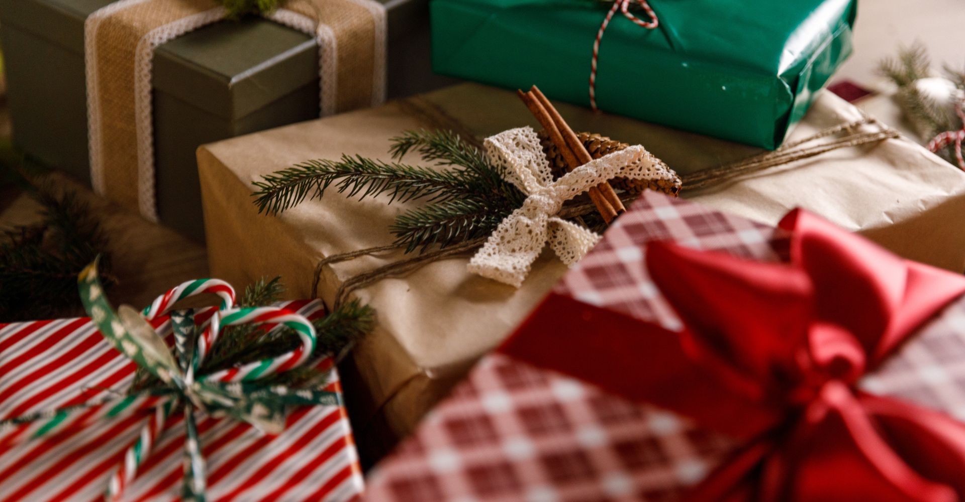 Idee regalo per chi ama i libri: spunti per Natale (e il resto dell’anno)