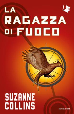 La ragazza di fuoco tra i libri di Hunger Games