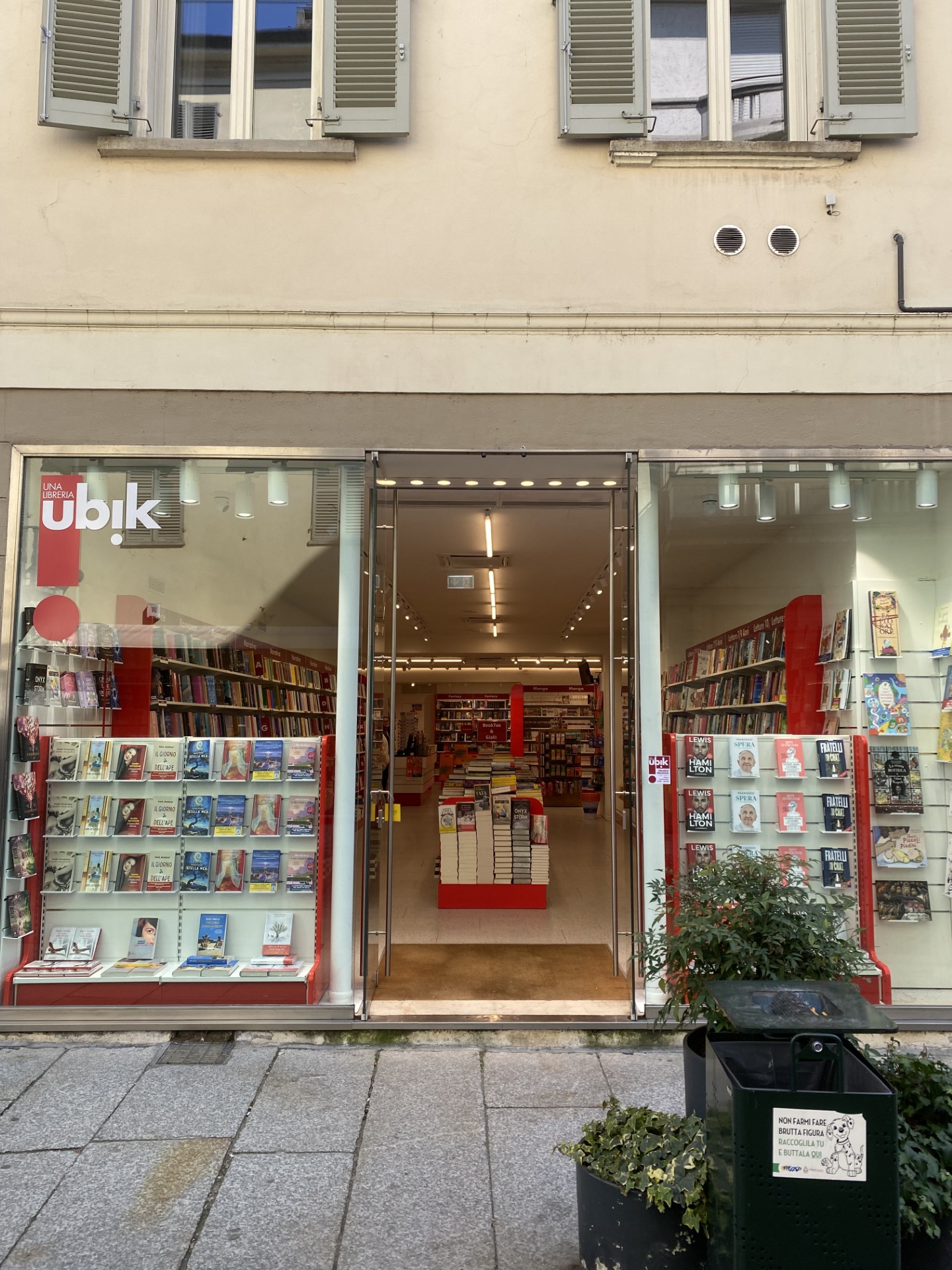 ingresso libreria ubik asti