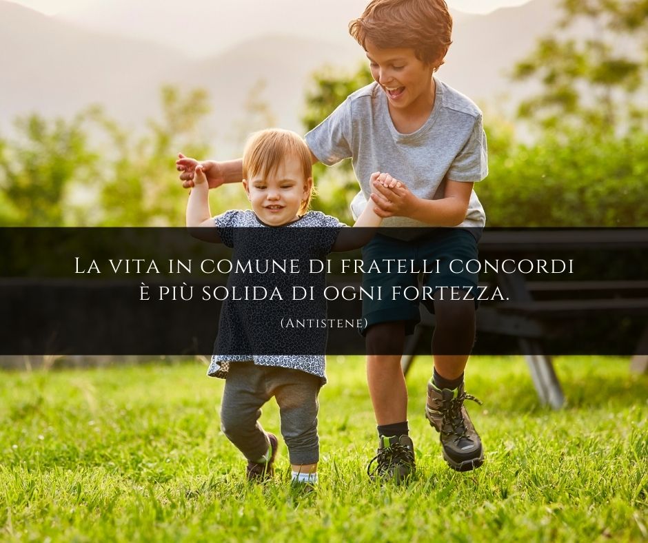 Una delle frasi su fratelli e sorelle pronunciate da Antistene