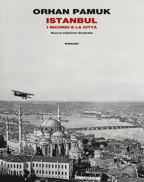 Copertina del libro Istanbul di Orhan Pamuk, uno dei libri per l'estate consigliati da leggere a chi resta in città