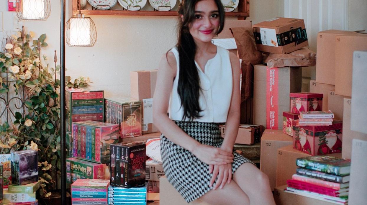 Emily Bhatnagar nella foto tratta www.forloveandbuttercup.com