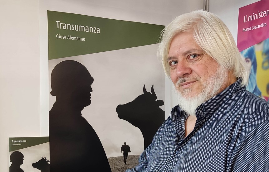 "Transumanza" di Giuse Alemanno: in fuga con un gruppo di bovari antifascisti