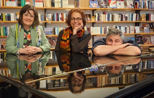MaMu – Magazzino Musica: a Milano da 10 anni una libreria indipendente che ospita concerti e vende strumenti