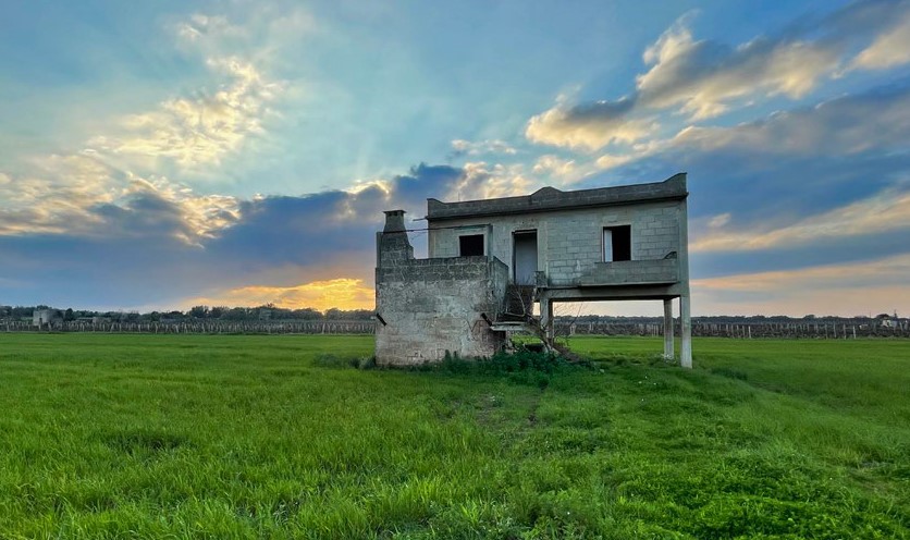 "Troppo Sud": il noir delle cartoline pugliesi di Omar Di Monopoli