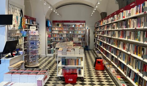 Una nuova libreria a Castellammare di Stabia, a due passi dal mare e dal centro storico