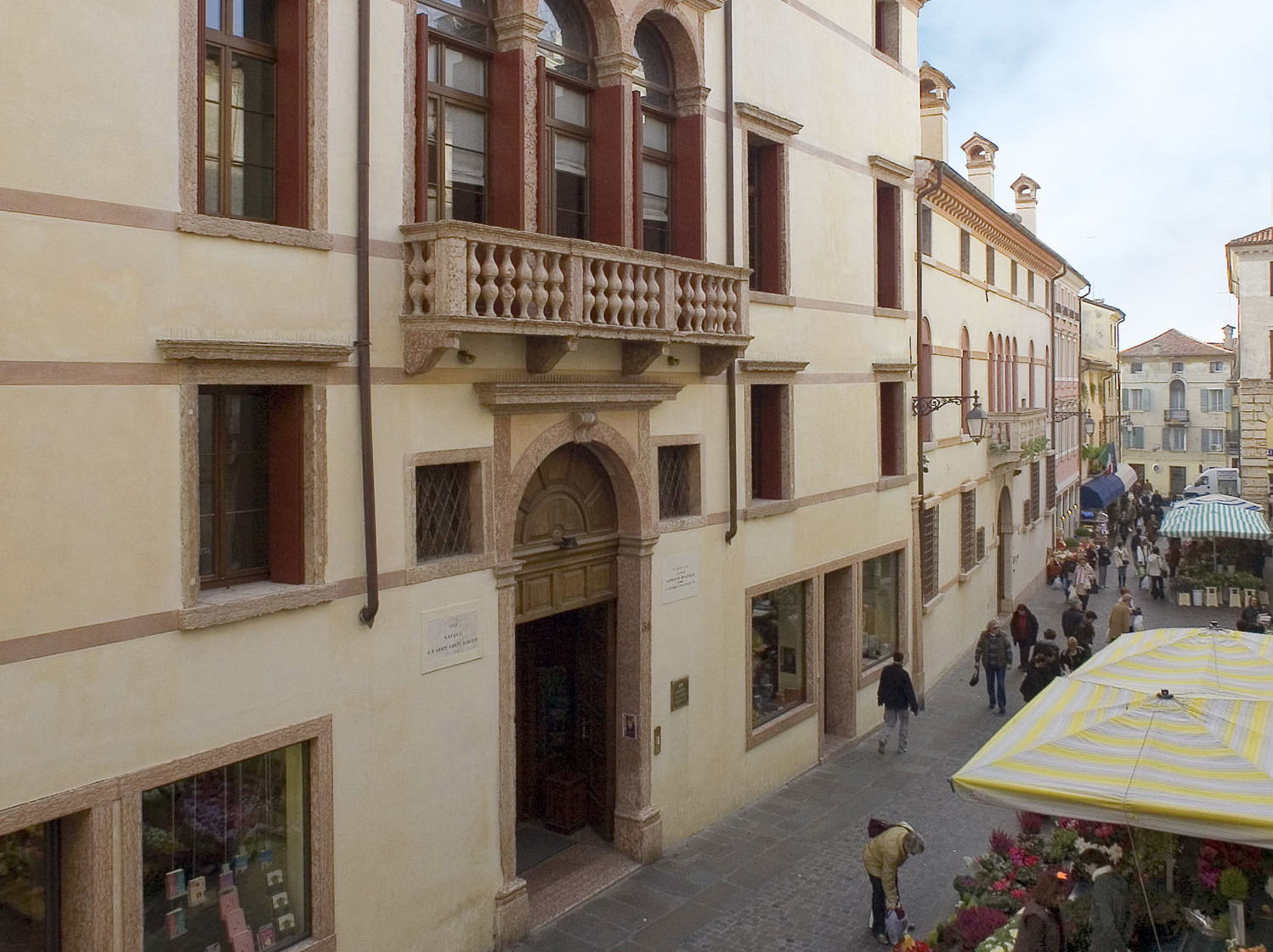 Libreria Palazzo Roberti