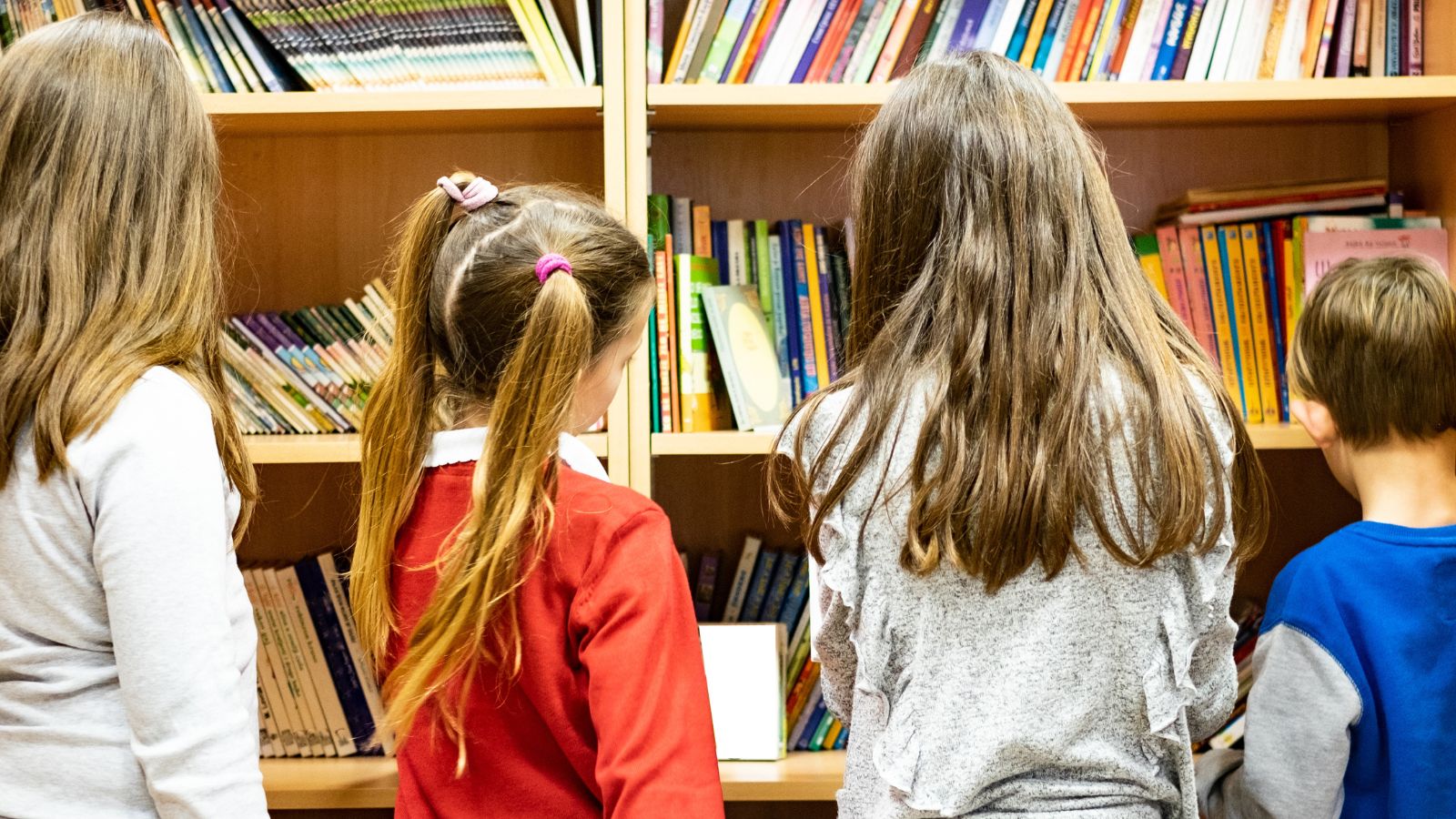 infanzia, lettura, letteratura, libri per bambini e bambine, leggere, piccoli lettori, piccole lettrici, letture