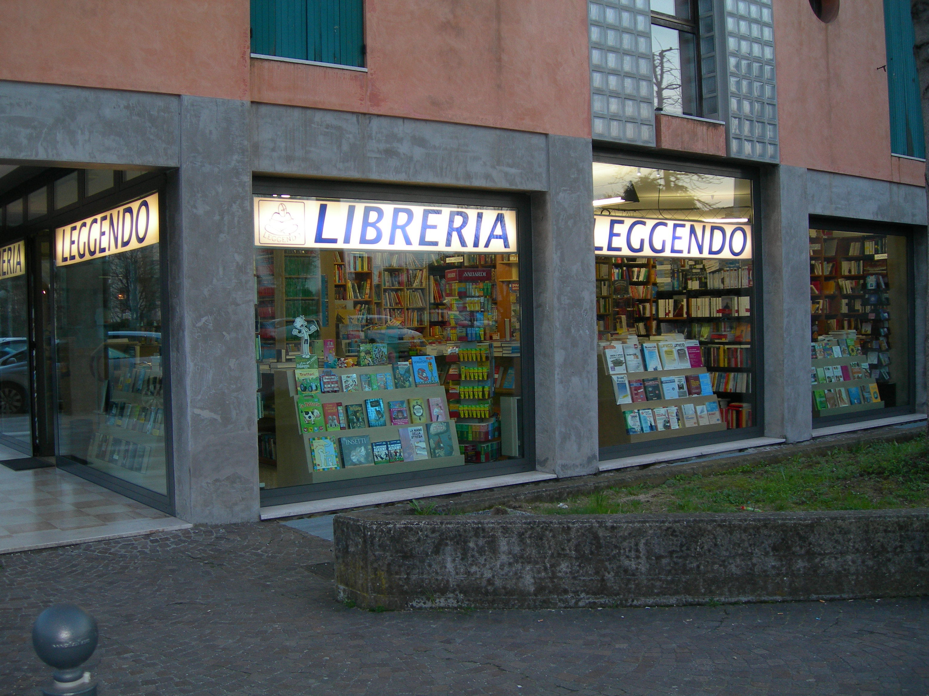 Libreria Leggendo