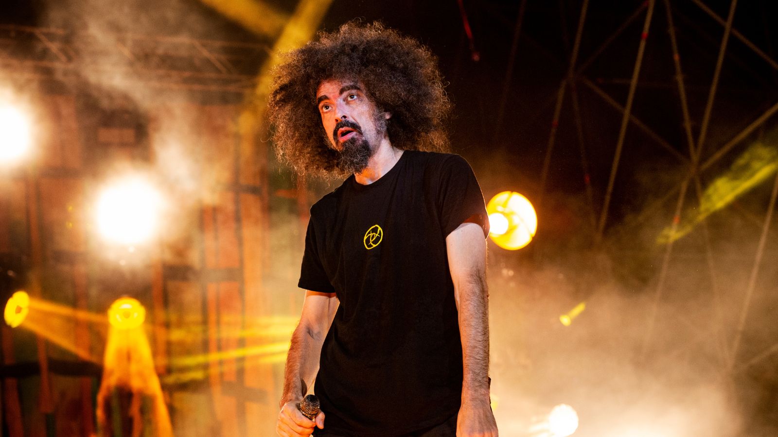 Un viaggiatore nello spazio: i riferimenti letterari nelle canzoni di Caparezza