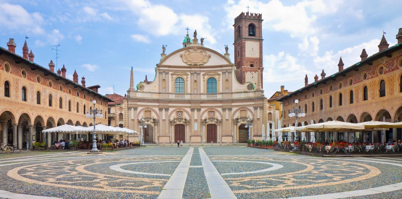 Piazza Ducale a Vigevano