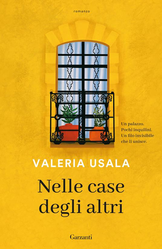 copertina di Nelle case degli altri di Valeria Usala