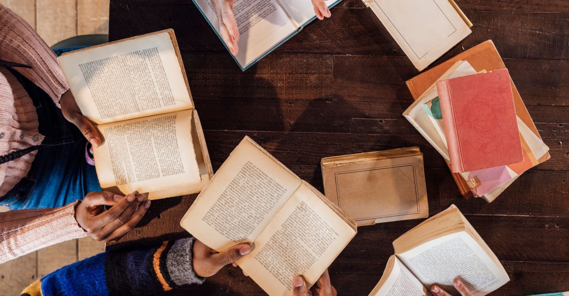 Libri da bookclub: storie di ieri e di oggi da leggere (e commentare) in compagnia