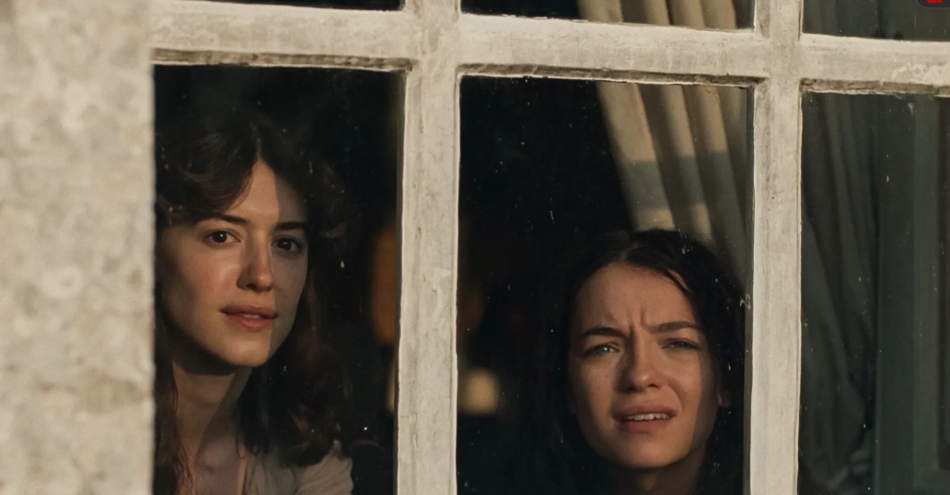 Le due sorelle Dashwood nel nuovo adattamento di "Ragione e sentimento"
