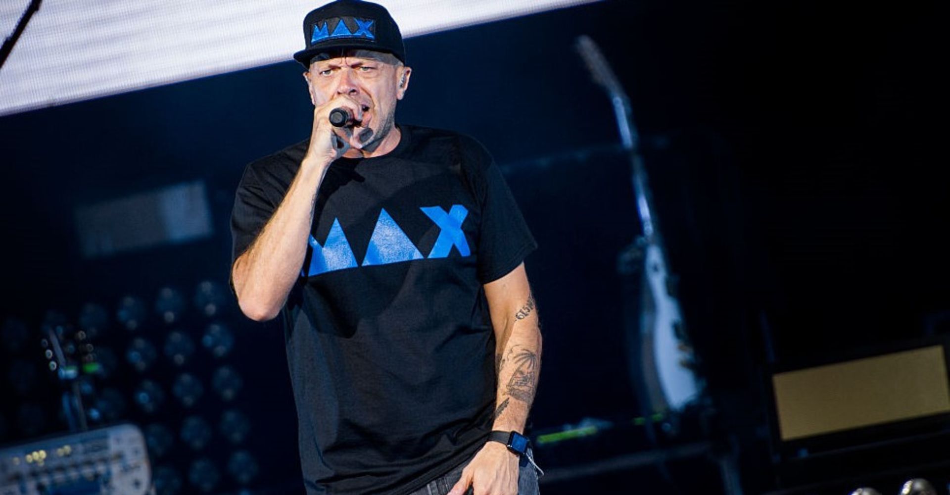 "Filosofia degli 883": una "lettura filosofica" delle canzoni cult di Max Pezzali e Mauro Repetto