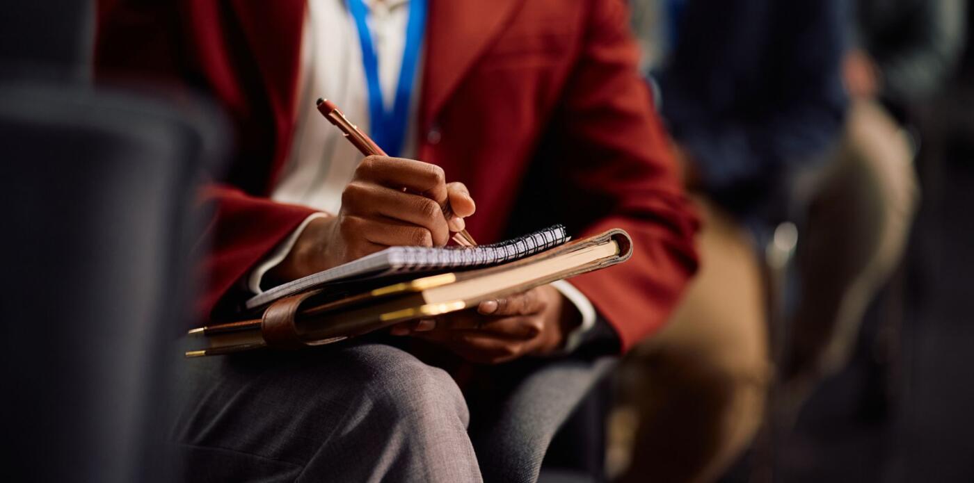appunti, libri, donna scrive, scrittura, convegno, evento, editoria