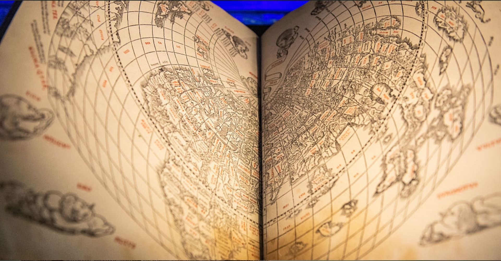 Libro antico e intelligenza artificiale a confronto nella storica mostra mercato di Mantova
