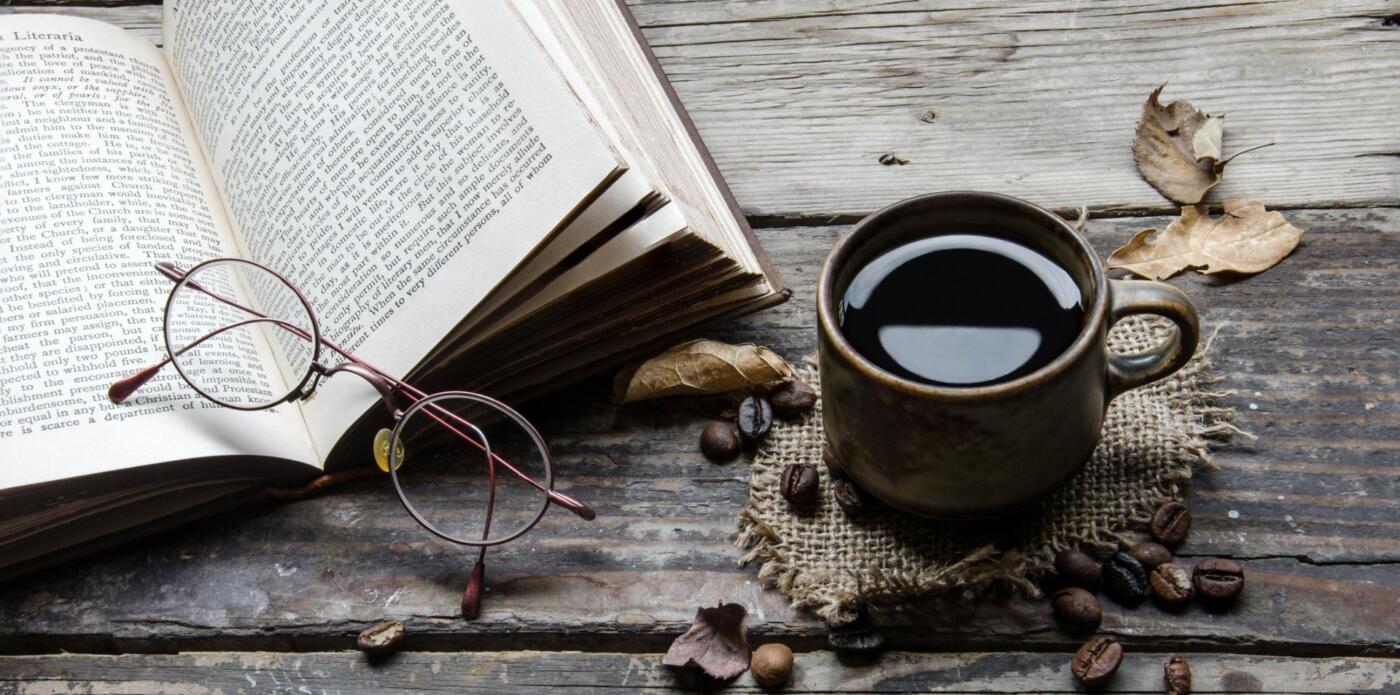 Libri da leggere davanti a un caffè