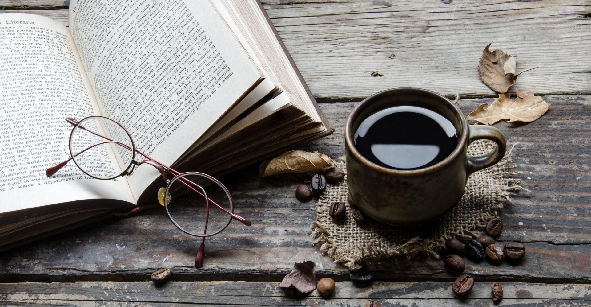 10 libri da leggere davanti a un buon caffè