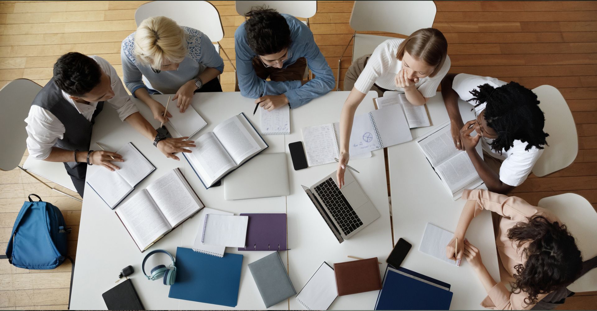 "Gli studenti arrivano agli esami sempre meno preparati" (e i manuali universitari sono sempre meno usati)